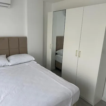 Charmante, Moderne 10 Minuten Fussweg Zum Strand! * Side